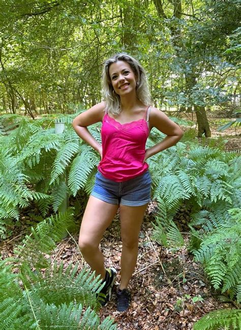 nature milf|Natürliche Milf Porno Bilder & Nacktaufnahmen